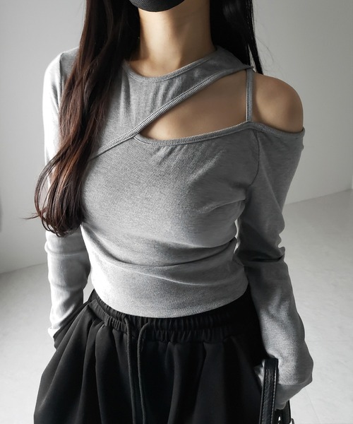 me+em select（ミームセレクト）の「【 ３color 】ショルダーカットアウトストラップリブトップス ／ shoulder cutout strap lib tops　※※（Tシャツ/カットソー・レディース・ホワイト/ブラック/グレー・FREE）」の19枚目の写真