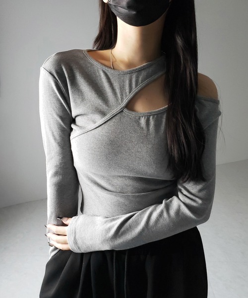 me+em select（ミームセレクト）の「【 ３color 】ショルダーカットアウトストラップリブトップス ／ shoulder cutout strap lib tops　※※（Tシャツ/カットソー・レディース・ホワイト/ブラック/グレー・FREE）」の17枚目の写真