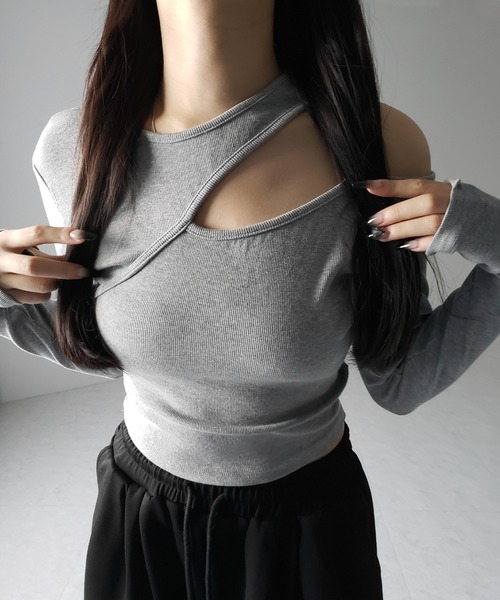 me+em select（ミームセレクト）の「【 ３color 】ショルダーカットアウトストラップリブトップス ／ shoulder cutout strap lib tops　※※（Tシャツ/カットソー・レディース・ホワイト/ブラック/グレー・FREE）」の15枚目の写真