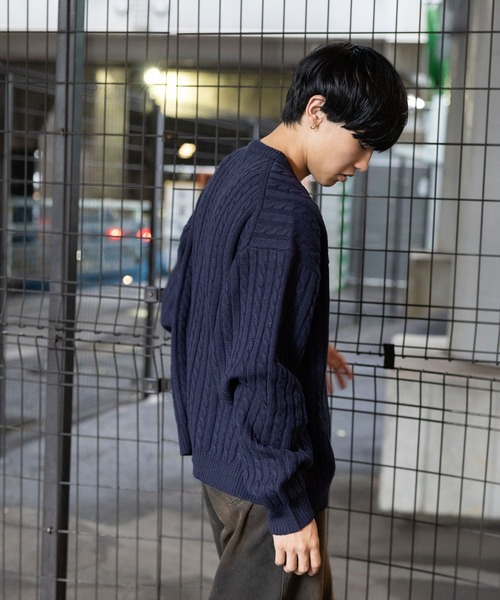 ALAND（エーランド）の「【UNISEX】ALAND／Aロゴケーブルニットプルオーバー（ニット/セーター・レディース・ネイビー/ホワイト/ピンク・LARGE/MEDIUM）」の7枚目の写真