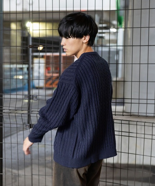 ALAND（エーランド）の「【UNISEX】ALAND／Aロゴケーブルニットプルオーバー（ニット/セーター・レディース・ネイビー/ホワイト/ピンク・LARGE/MEDIUM）」の8枚目の写真