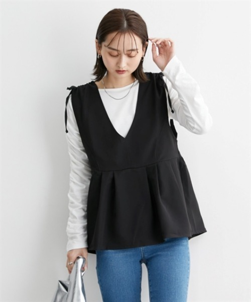 nissen（ニッセン）の「肩シャーリングデザインペプラムベスト（ベスト・レディース・ブラック/ネイビー系・M/L）」の4枚目の写真