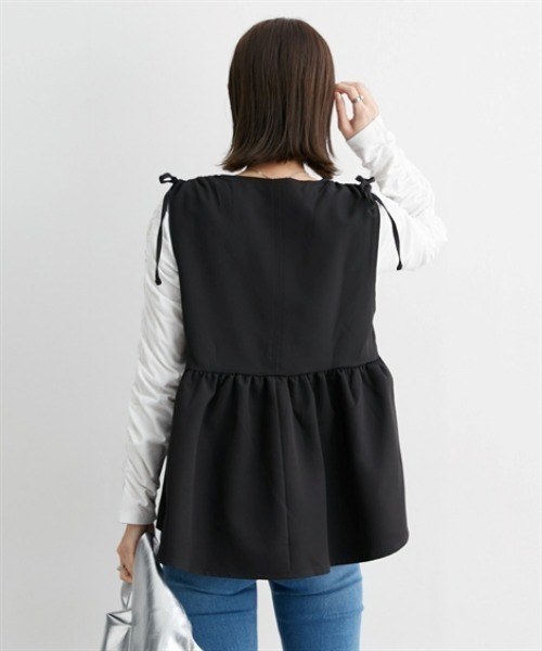 nissen（ニッセン）の「肩シャーリングデザインペプラムベスト（ベスト・レディース・ブラック/ネイビー系・M/L）」の6枚目の写真