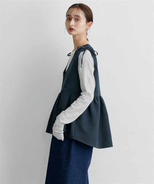 nissen（ニッセン）の「肩シャーリングデザインペプラムベスト（ベスト・レディース・ブラック/ネイビー系・M/L）」の13枚目の写真