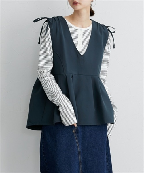 nissen（ニッセン）の「肩シャーリングデザインペプラムベスト（ベスト・レディース・ブラック/ネイビー系・M/L）」の17枚目の写真