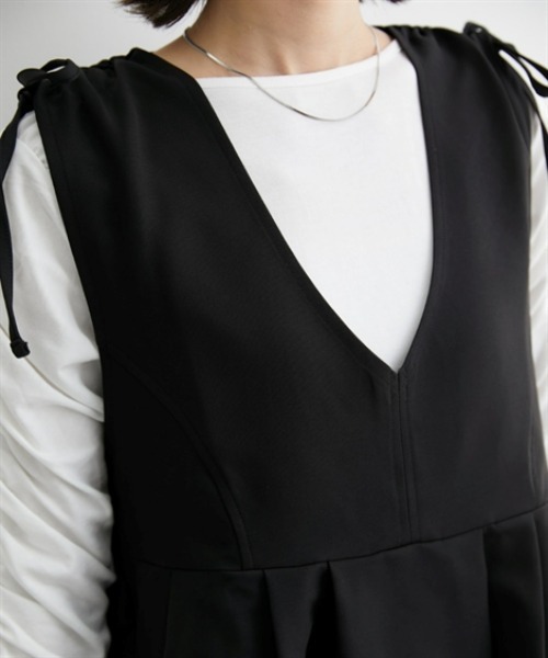 nissen（ニッセン）の「肩シャーリングデザインペプラムベスト（ベスト・レディース・ブラック/ネイビー系・M/L）」の20枚目の写真