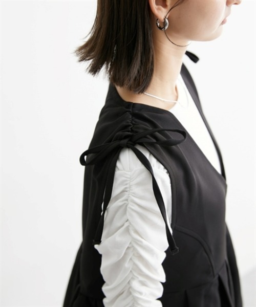 nissen（ニッセン）の「肩シャーリングデザインペプラムベスト（ベスト・レディース・ブラック/ネイビー系・M/L）」の21枚目の写真