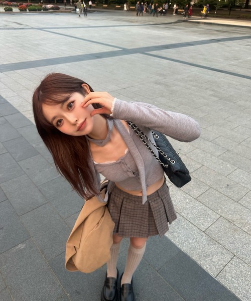 MAINLYTRULY（メインリィトゥルリィ）の「タイ付き ショート カーデ（カーディガン/ボレロ・レディース・グレー・M）」の17枚目の写真