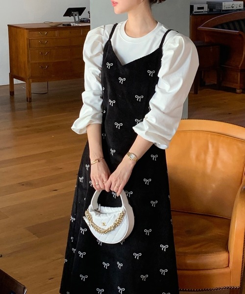 ABITOKYO(アビトーキョー)の「コーデュロイリボン柄Vネックキャミワンピース(ワンピース・レディース・ブラック/ベージュ・M/L/XL)」の5枚目の写真