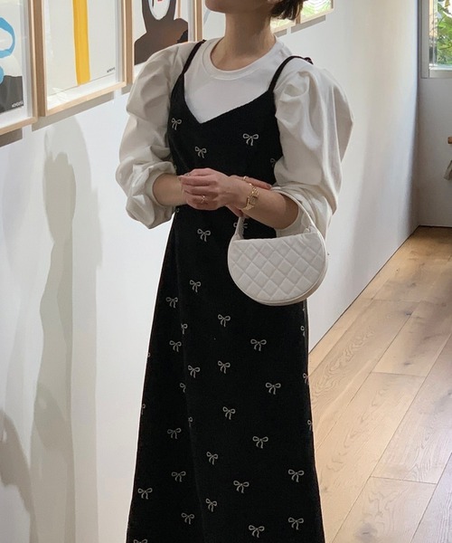 ABITOKYO(アビトーキョー)の「コーデュロイリボン柄Vネックキャミワンピース(ワンピース・レディース・ブラック/ベージュ・M/L/XL)」の22枚目の写真