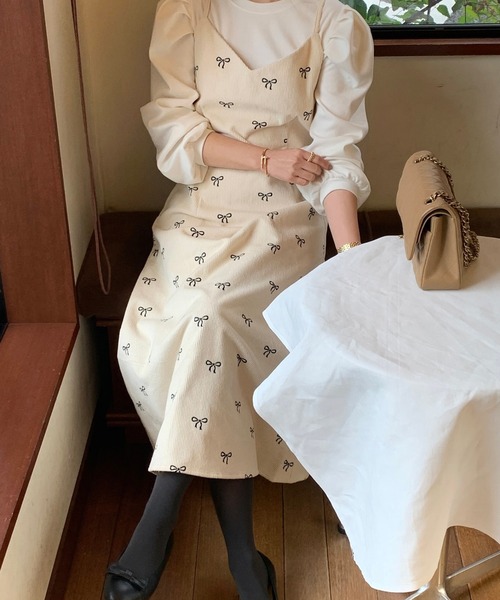 ABITOKYO(アビトーキョー)の「コーデュロイリボン柄Vネックキャミワンピース(ワンピース・レディース・ブラック/ベージュ・M/L/XL)」の19枚目の写真