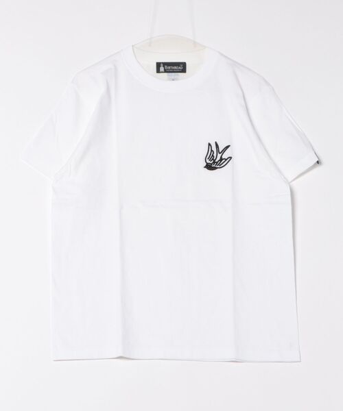 JUGLANS(ユグランス)の「【BIRTHREAD】タトゥー刺繍5.6oz /ロゴTシャツ/メンズ(Tシャツ/カットソー・メンズ・ホワイト系その他3/ホワイト系その他/ブラック系その他2/ブラック系その他3/ブラック系その他/ホワイト系その他2・M/XL/L)」の2枚目の写真