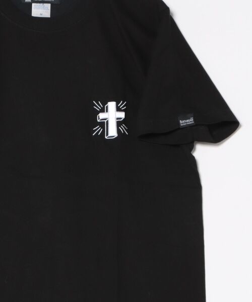 JUGLANS(ユグランス)の「【BIRTHREAD】タトゥー刺繍5.6oz /ロゴTシャツ/メンズ(Tシャツ/カットソー・メンズ・ホワイト系その他3/ホワイト系その他/ブラック系その他2/ブラック系その他3/ブラック系その他/ホワイト系その他2・M/XL/L)」の8枚目の写真
