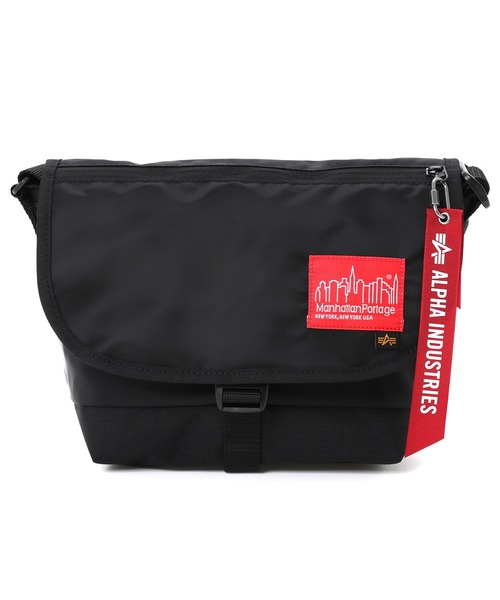 Manhattan Portage（マンハッタンポーテージ）の「Nylon Messenger Bag JR Flap Zipper Pocket ALPHA（メッセンジャーバッグ・メンズ・グレー/ブラック・SMALL）」の5枚目の写真