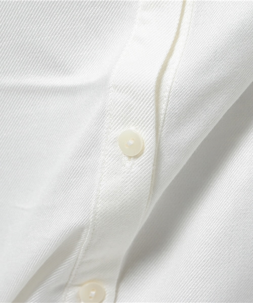 GLOBAL WORK（グローバルワーク）の「レーヨンロングシャツ長袖/568292（シャツ/ブラウス・レディース・ホワイト系その他/ホワイト/ネイビー/オフホワイト/グレー/その他/ダークブルー/イエロー/ワインレッド/その他1・MEDIUM/LARGE/SMALL）」の17枚目の写真