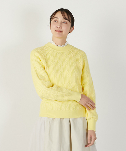 MELROSE claire（メルローズ クレール）の「【ケーブル編みクルーネックプルオーバー】（ニット/セーター・レディース・グレイッシュベージュ/オフホワイト/イエロー/ラベンダー・FREE）」の4枚目の写真