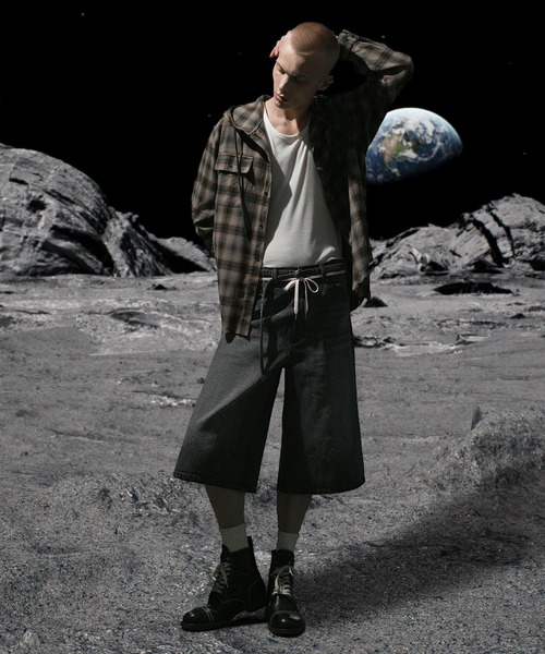 Nebula Fusion（ネビュラフュージョン）の「13oz denim double drawst baggy calf pants/13ozデニムダブルドロストバギーカーフパンツ（デニムパンツ・メンズ・ブラック/ブルー・L/M）」の9枚目の写真