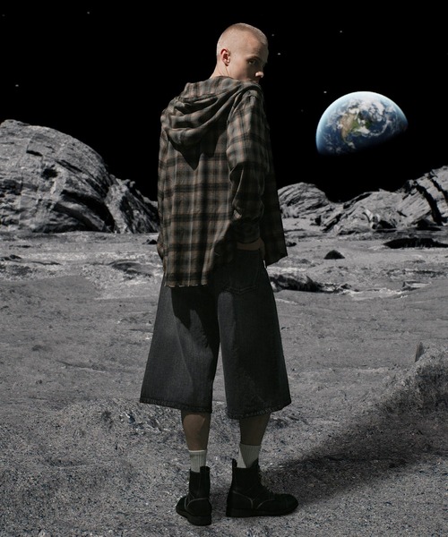 Nebula Fusion（ネビュラフュージョン）の「13oz denim double drawst baggy calf pants/13ozデニムダブルドロストバギーカーフパンツ（デニムパンツ・メンズ・ブラック/ブルー・L/M）」の10枚目の写真