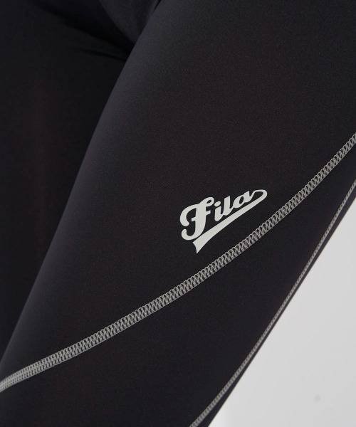 FILA(フィラ)の「ソフトコンプレッションレギンス(レギンス/スパッツ・レディース・ブラック/ネイビー/マルチ/ブラック×ブラック/ブラック×パープル・MEDIUM/SMALL/X-LARGE/LARGE)」の12枚目の写真