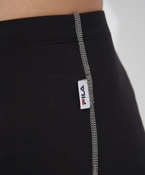 FILA(フィラ)の「ソフトコンプレッションレギンス(レギンス/スパッツ・レディース・ブラック/ネイビー/マルチ/ブラック×ブラック/ブラック×パープル・MEDIUM/SMALL/X-LARGE/LARGE)」の13枚目の写真