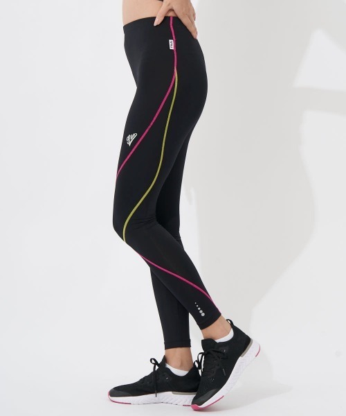 FILA(フィラ)の「ソフトコンプレッションレギンス(レギンス/スパッツ・レディース・ブラック/ネイビー/マルチ/ブラック×ブラック/ブラック×パープル・MEDIUM/SMALL/X-LARGE/LARGE)」の16枚目の写真