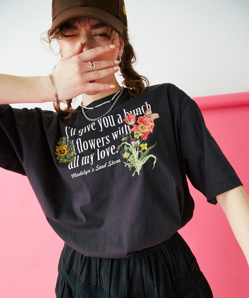 ROSE BUD(ローズバッド)の「(mag.by c)LOGO BIG-TEE(Tシャツ/カットソー・レディース・ブラック/ホワイト・ONE SIZE)」の1枚目の写真