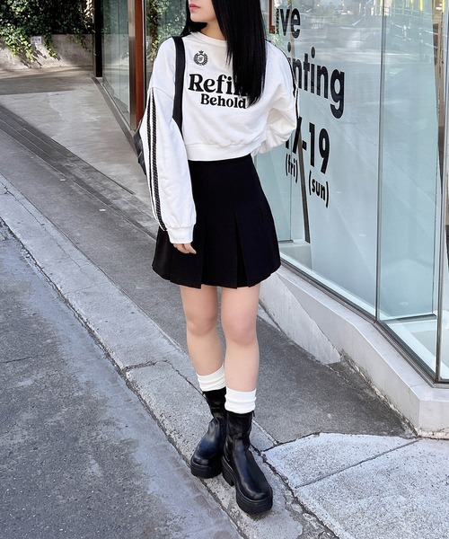 INGNI(イング)の「袖レースラインショートスウェットトップス(スウェット・レディース・ブラック×ホワイト/グレー×ホワイト/ホワイト×ブラック・M)」の9枚目の写真