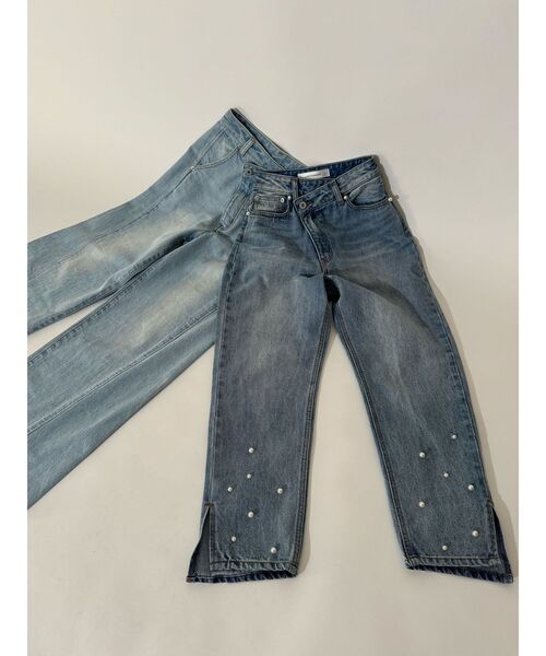 LAGUNAMOON(ラグナムーン)の「ワイドフレアデニムパンツ(デニムパンツ・レディース・ライトブルー/ブラック・SMALL/MEDIUM)」の10枚目の写真