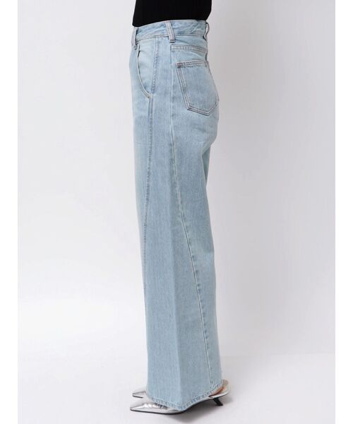 LAGUNAMOON(ラグナムーン)の「ワイドフレアデニムパンツ(デニムパンツ・レディース・ライトブルー/ブラック・SMALL/MEDIUM)」の19枚目の写真