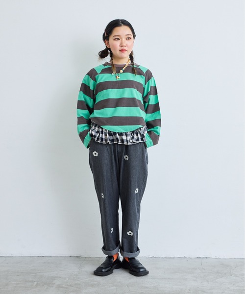 MARKEY'S（マーキーズ）の「おはないっぱいデニムパンツ/おとな（デニムパンツ・レディース・ライトブルー/ブラック・160cm）」の2枚目の写真