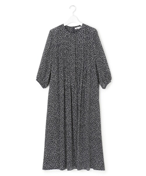 23区(ニジュウサンク)の「【接触冷感/吸水速乾/洗える】ペインティングプリント ワンピース(ワンピース・レディース・ベージュ系5/ネイビー系5・36/38/40)」の16枚目の写真