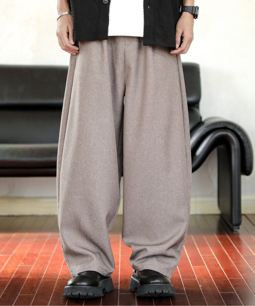 neos(ネオス)の「【neos】ルーズシルエット バルーン カーブ スラックス パンツ(スラックス・メンズ・モカ/グレー/ブラック/グレイッシュベージュ・MEDIUM/LARGE)」の3枚目の写真
