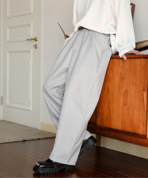 neos(ネオス)の「【neos】ルーズシルエット バルーン カーブ スラックス パンツ(スラックス・メンズ・モカ/グレー/ブラック/グレイッシュベージュ・MEDIUM/LARGE)」の19枚目の写真