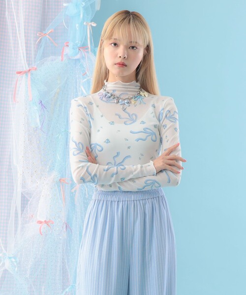 CAROLINA GLASER(カロリナ グレイサー)の「リボンプリント ロングスリーブ カットソー(Tシャツ/カットソー・レディース・その他1/その他2/その他3/その他・ONE SIZE)」の18枚目の写真