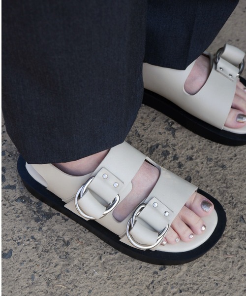 CAMINANDO(カミナンド)の「CAMINANDO/カミナンド DOUBLE RING PLATFORM SANDALS 2326W ダブルリングプラットフォームサンダル(サンダル・レディース・ブラック/アイボリー・7/6/5/8)」の9枚目の写真