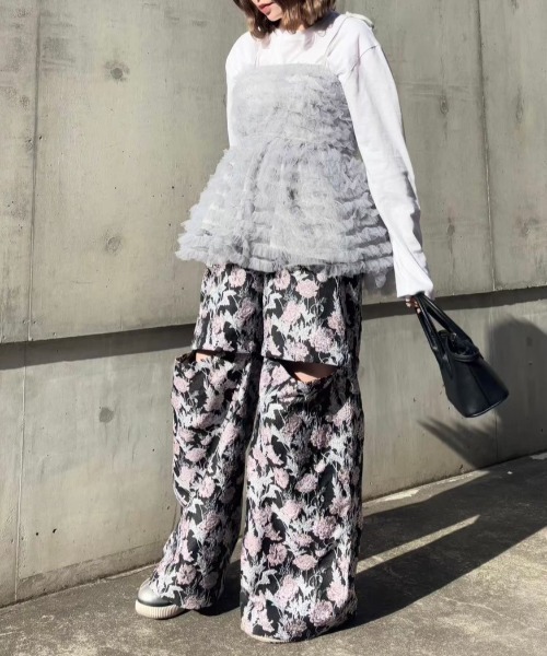 HONEY MI HONEY(ハニーミーハニー)の「flower jacquard wide pants(カーゴパンツ・レディース・オフホワイト/グレー/ブラック・FREE)」の7枚目の写真