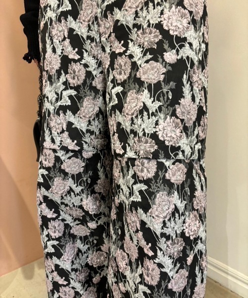 HONEY MI HONEY(ハニーミーハニー)の「flower jacquard wide pants(カーゴパンツ・レディース・オフホワイト/グレー/ブラック・FREE)」の9枚目の写真