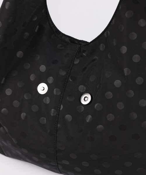 FANCY CLUB(ファンシークラブ)の「A'GEM/9 × .kom 『 FANCY CLUB/ファンシークラブ』 DOT EYELET SHOULDER BAG/ドット アイレット ショルダー BAG(ショルダーバッグ・レディース・ブラック・FREE)」の8枚目の写真