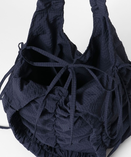 KBF（ケイビーエフ）の「チェックリボンギャザーBAG（ショルダーバッグ・レディース・アイボリー/レッド/ネイビー・ONE）」の9枚目の写真