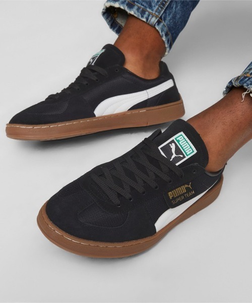PUMA(プーマ)の「PUMA SUPER TEAM OG(プーマ スーパーチーム OG)(スニーカー・メンズ・ホワイト系/ブラック系・26.5cm/27.5cm/26cm/27cm/28cm/28.5cm/29cm)」の2枚目の写真