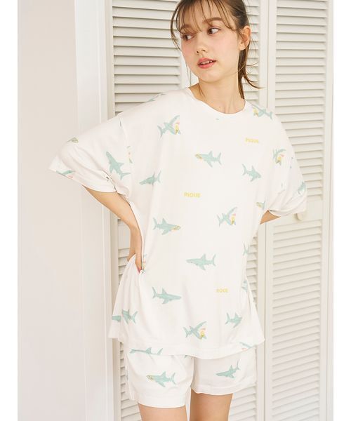 ジェラートピケ　shark柄Tシャツ&ショートパンツ gelato pique（ジェラートピケ）の「【接触冷感】SHARK柄Tシャツ