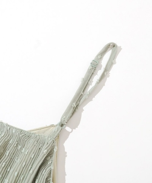 flower（フラワー）の「ウェービープリーツワンピース（ワンピース・レディース・ミント/アイボリー・FREE）」の10枚目の写真