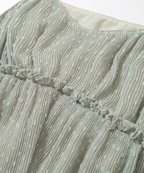 flower（フラワー）の「ウェービープリーツワンピース（ワンピース・レディース・ミント/アイボリー・FREE）」の12枚目の写真