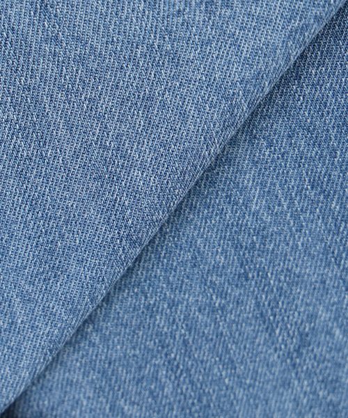 SLOBE IENA(スローブイエナ)の「《4サイズ展開/追加》LEDENIM TUCK TROUSERデニム(デニムパンツ・レディース・ブルー・34/36/38/40)」の15枚目の写真