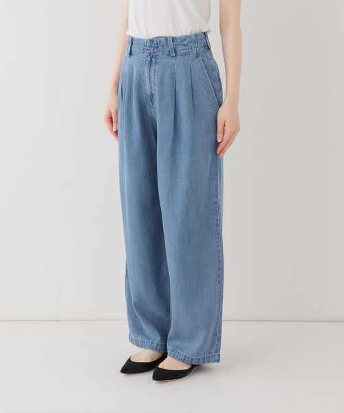 SLOBE IENA(スローブイエナ)の「《4サイズ展開/追加》LEDENIM TUCK TROUSERデニム(デニムパンツ・レディース・ブルー・34/36/38/40)」の16枚目の写真