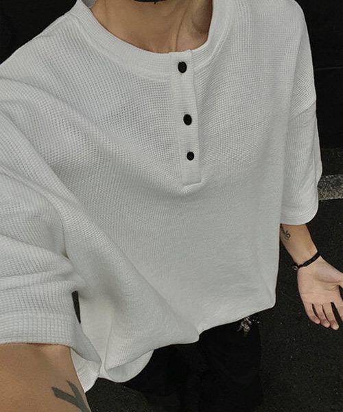 Ressaca（レサーカ）の「オーバーサイズヘンリーネックTシャツ（Tシャツ/カットソー・メンズ・ブラック/グレー/ホワイト・L/M/XL）」の3枚目の写真