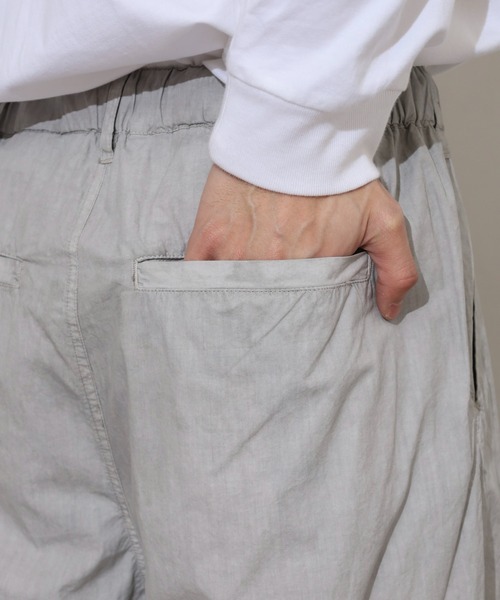 many men many mind（メニーメンメニーマインド）の「MANYMENMANYMINDS セットアップ ピグメント マルチポケット 半袖シャツ＆ショートパンツ（セットアップ・メンズ・ブルー/チャコール/サンドベージュ・L/M）」の16枚目の写真