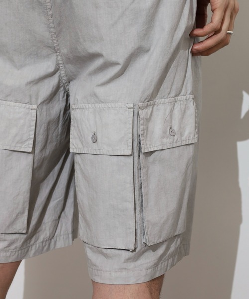 many men many mind（メニーメンメニーマインド）の「MANYMENMANYMINDS セットアップ ピグメント マルチポケット 半袖シャツ＆ショートパンツ（セットアップ・メンズ・ブルー/チャコール/サンドベージュ・L/M）」の17枚目の写真