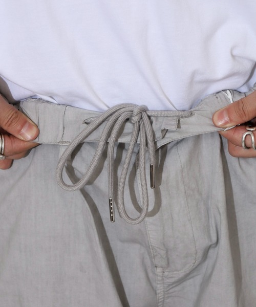 many men many mind（メニーメンメニーマインド）の「MANYMENMANYMINDS セットアップ ピグメント マルチポケット 半袖シャツ＆ショートパンツ（セットアップ・メンズ・ブルー/チャコール/サンドベージュ・L/M）」の14枚目の写真