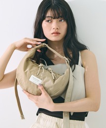 beautiful people（ビューティフルピープル）の「【beautiful people/ビューティフルピープル】《STUDIOUS別注》《新型》ナイロンムーンショルダーバッグ/三日月バッグ（ショルダーバッグ）」